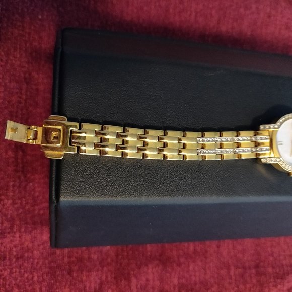 Amaze-Zing (B4) Sale!!:#196 Citizen Eco-Drive Watch main image 6